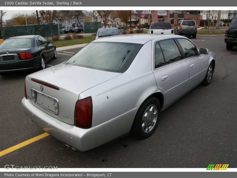 Sterling / Black 2000 Cadillac DeVille Sedan