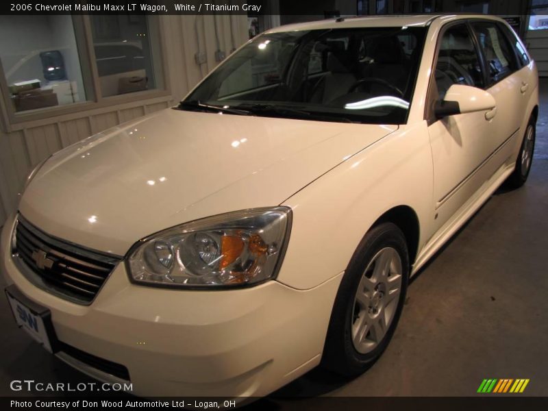 White / Titanium Gray 2006 Chevrolet Malibu Maxx LT Wagon