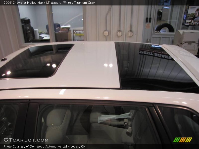 White / Titanium Gray 2006 Chevrolet Malibu Maxx LT Wagon