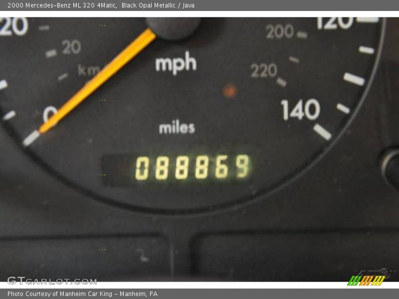 Black Opal Metallic / Java 2000 Mercedes-Benz ML 320 4Matic