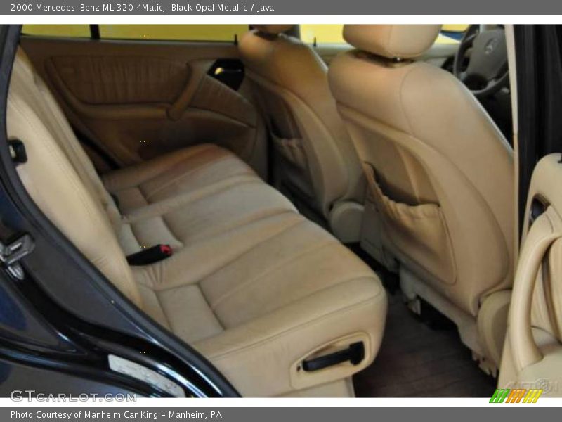 Black Opal Metallic / Java 2000 Mercedes-Benz ML 320 4Matic