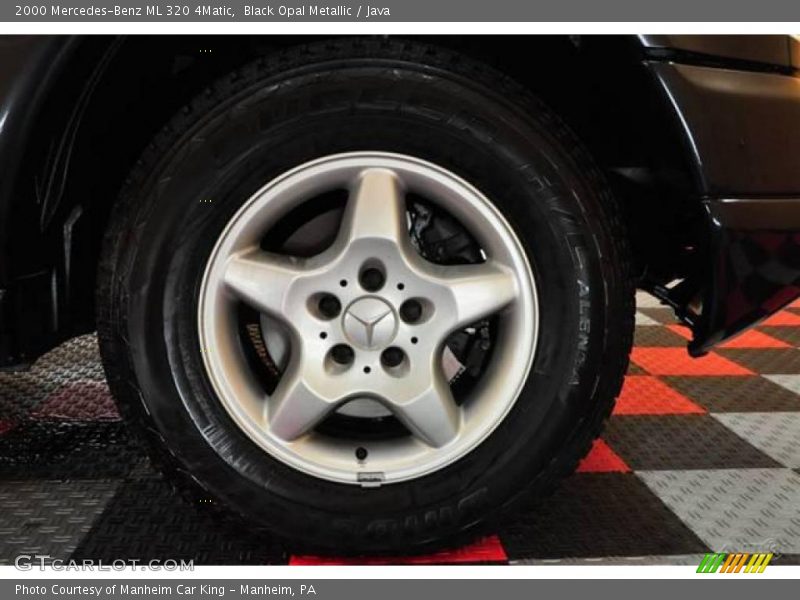 Black Opal Metallic / Java 2000 Mercedes-Benz ML 320 4Matic