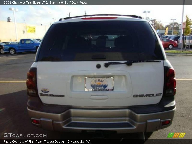 Summit White / Dark Pewter 2002 Chevrolet TrailBlazer LTZ