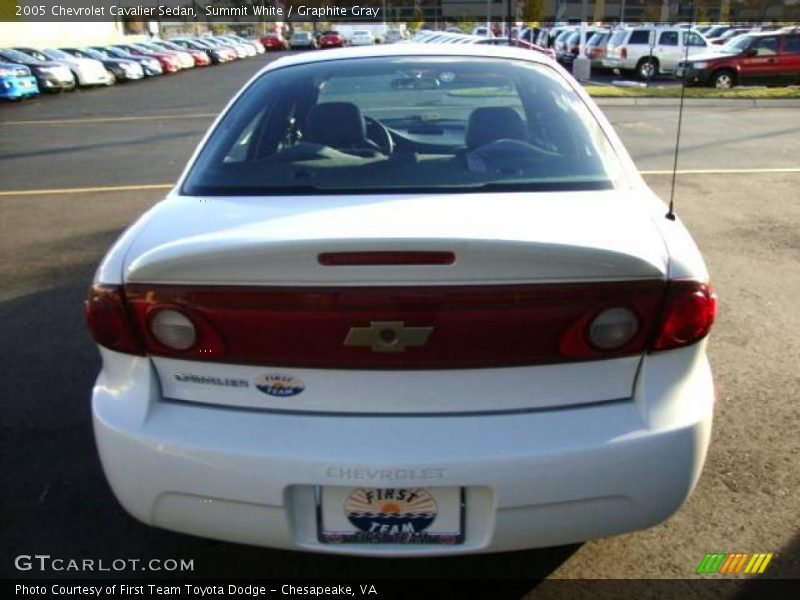 Summit White / Graphite Gray 2005 Chevrolet Cavalier Sedan