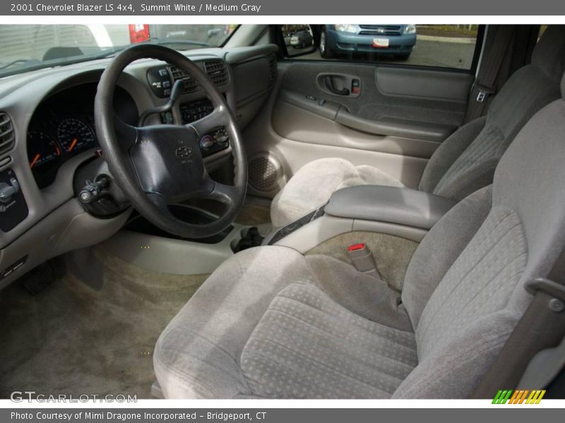 Summit White / Medium Gray 2001 Chevrolet Blazer LS 4x4