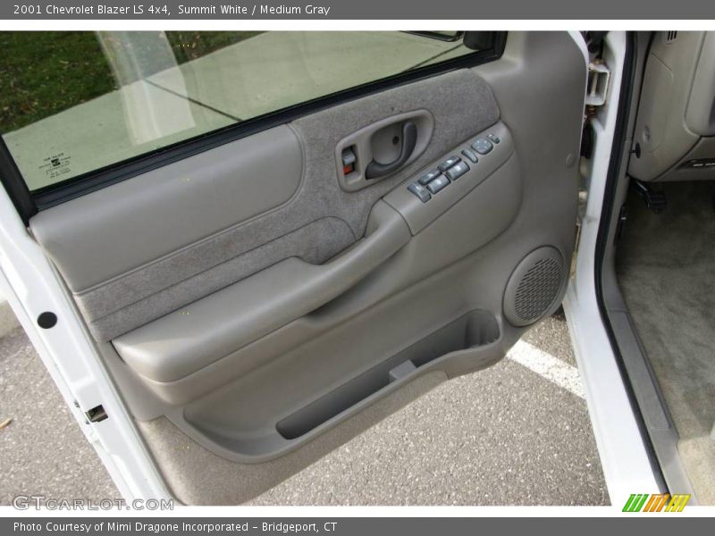 Summit White / Medium Gray 2001 Chevrolet Blazer LS 4x4