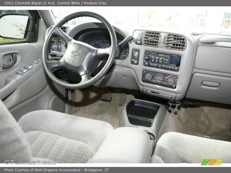 Summit White / Medium Gray 2001 Chevrolet Blazer LS 4x4