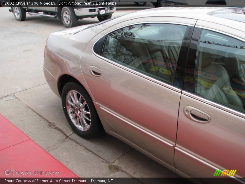 Light Almond Pearl / Light Taupe 2002 Chrysler 300 M Sedan