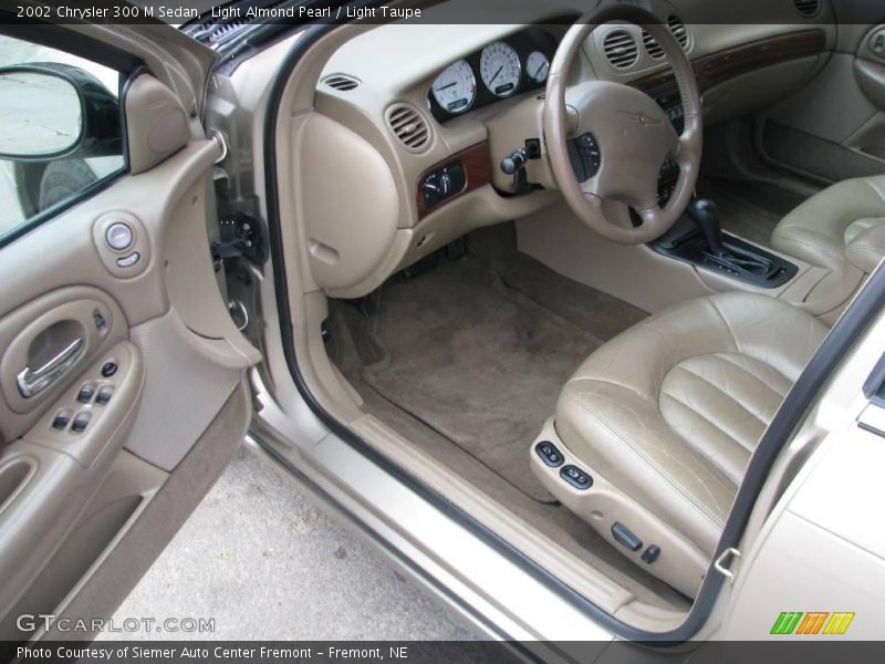 Light Almond Pearl / Light Taupe 2002 Chrysler 300 M Sedan