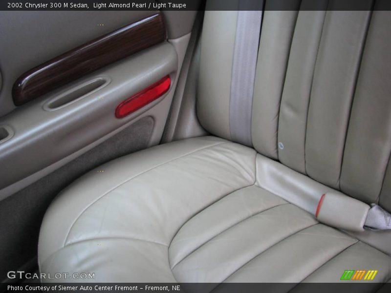 Light Almond Pearl / Light Taupe 2002 Chrysler 300 M Sedan