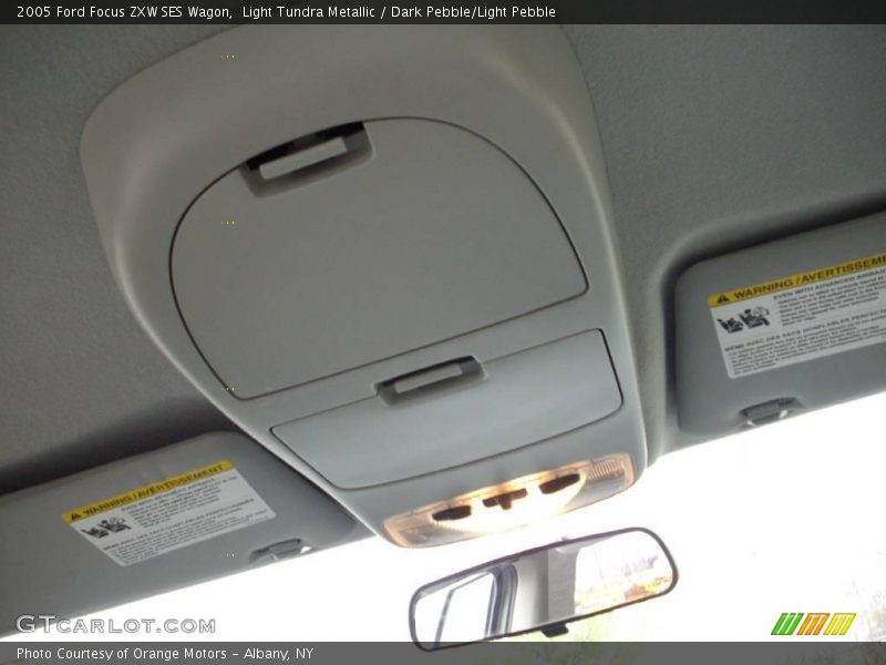 Light Tundra Metallic / Dark Pebble/Light Pebble 2005 Ford Focus ZXW SES Wagon