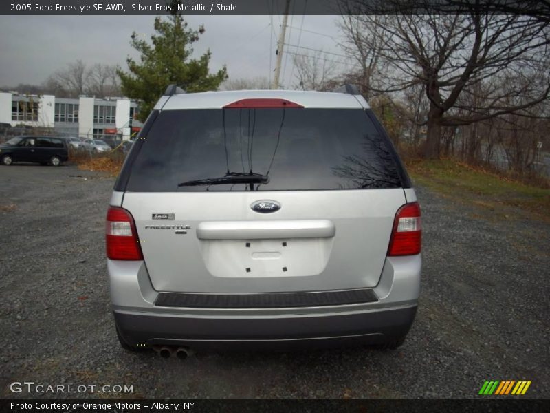 Silver Frost Metallic / Shale 2005 Ford Freestyle SE AWD