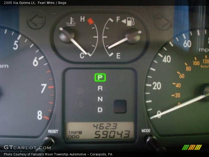 Pearl White / Beige 2005 Kia Optima LX