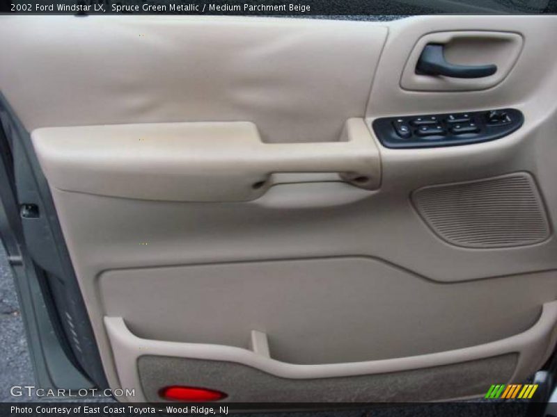 Spruce Green Metallic / Medium Parchment Beige 2002 Ford Windstar LX