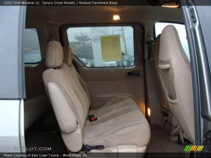 Spruce Green Metallic / Medium Parchment Beige 2002 Ford Windstar LX