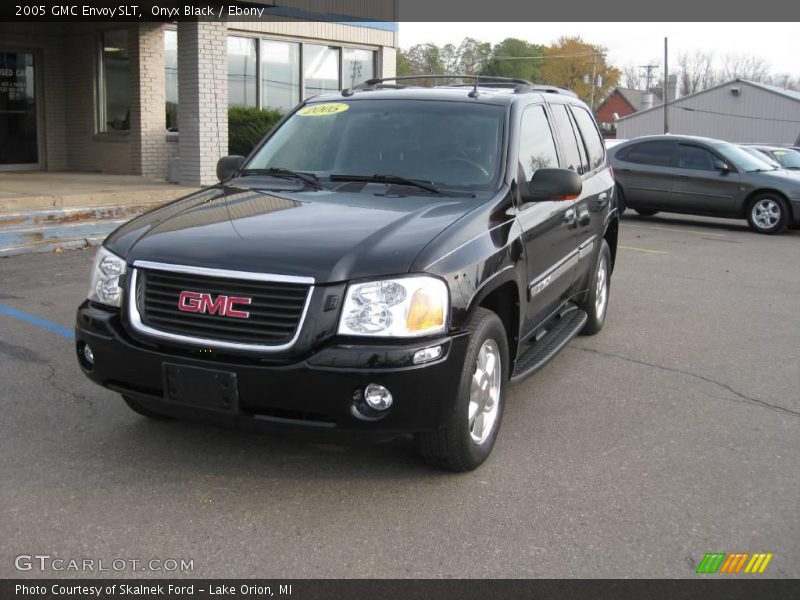 Onyx Black / Ebony 2005 GMC Envoy SLT