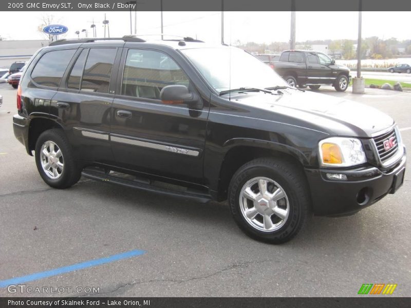 Onyx Black / Ebony 2005 GMC Envoy SLT