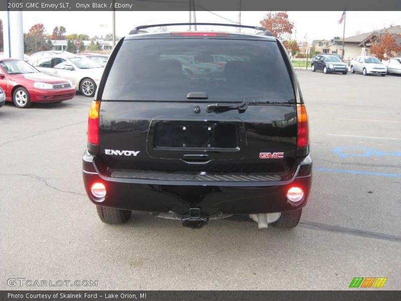 Onyx Black / Ebony 2005 GMC Envoy SLT