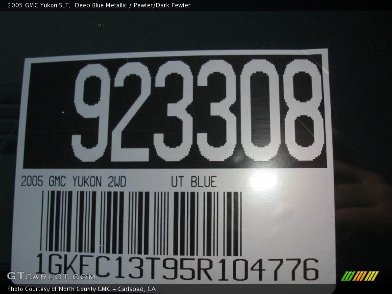 Deep Blue Metallic / Pewter/Dark Pewter 2005 GMC Yukon SLT