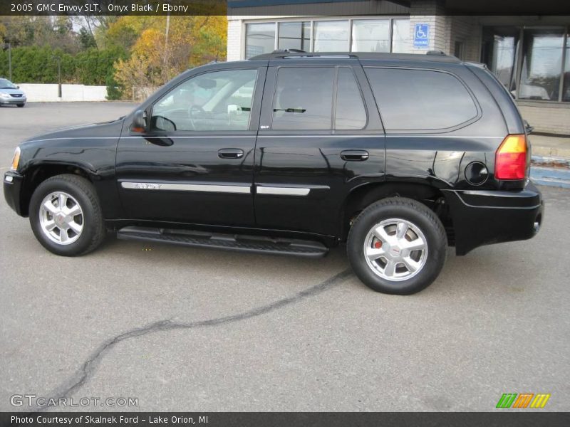 Onyx Black / Ebony 2005 GMC Envoy SLT