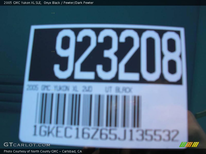 Onyx Black / Pewter/Dark Pewter 2005 GMC Yukon XL SLE