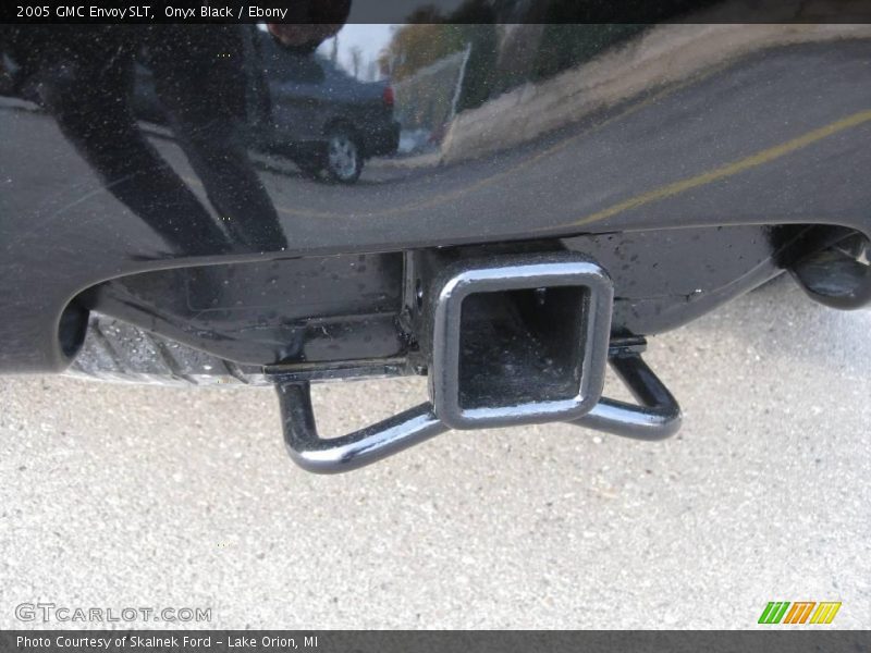 Onyx Black / Ebony 2005 GMC Envoy SLT