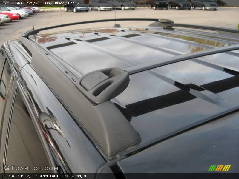 Onyx Black / Ebony 2005 GMC Envoy SLT