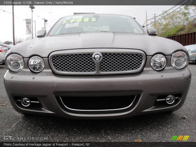 Vapour Grey / Ivory/Mocha 2009 Jaguar XJ XJ8