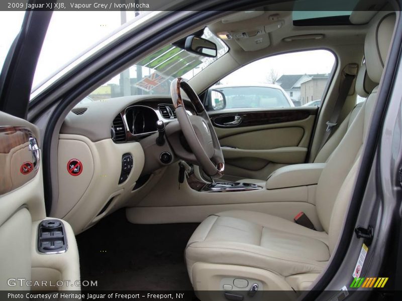 Vapour Grey / Ivory/Mocha 2009 Jaguar XJ XJ8