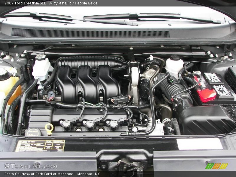 Alloy Metallic / Pebble Beige 2007 Ford Freestyle SEL