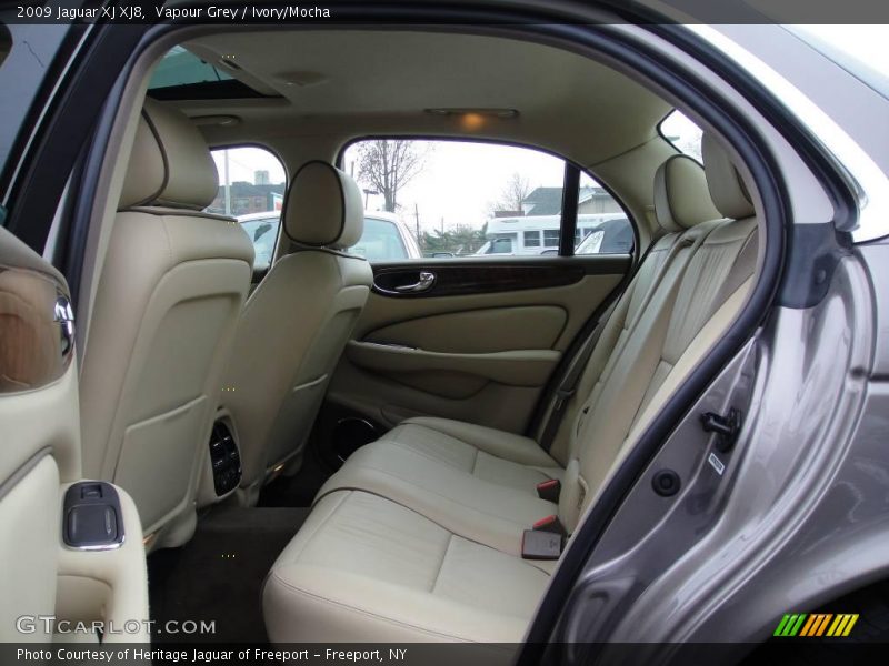 Vapour Grey / Ivory/Mocha 2009 Jaguar XJ XJ8