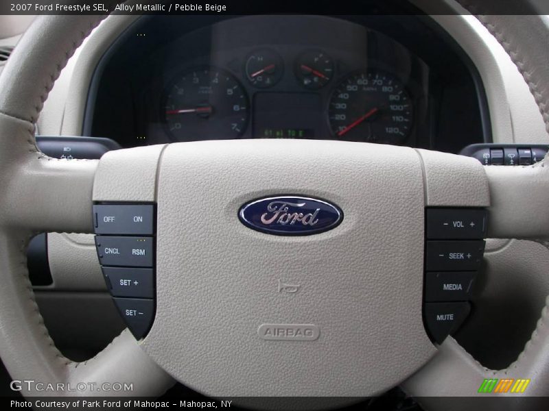 Alloy Metallic / Pebble Beige 2007 Ford Freestyle SEL
