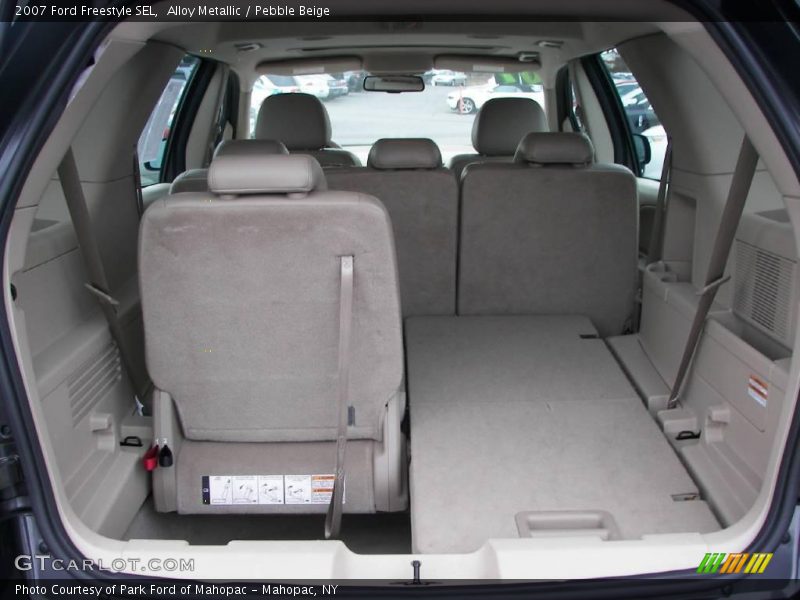 Alloy Metallic / Pebble Beige 2007 Ford Freestyle SEL