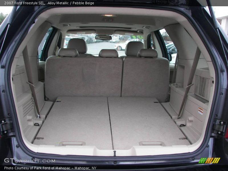 Alloy Metallic / Pebble Beige 2007 Ford Freestyle SEL