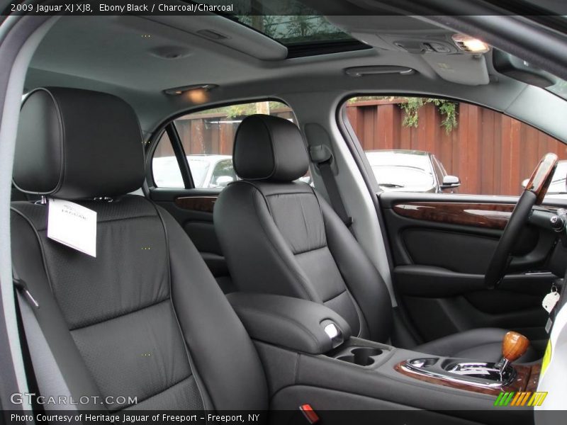 Ebony Black / Charcoal/Charcoal 2009 Jaguar XJ XJ8