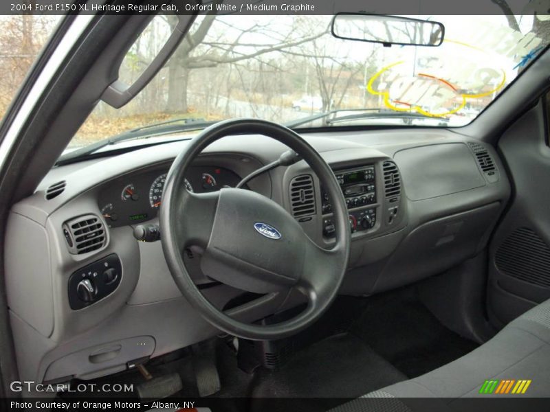 Oxford White / Medium Graphite 2004 Ford F150 XL Heritage Regular Cab