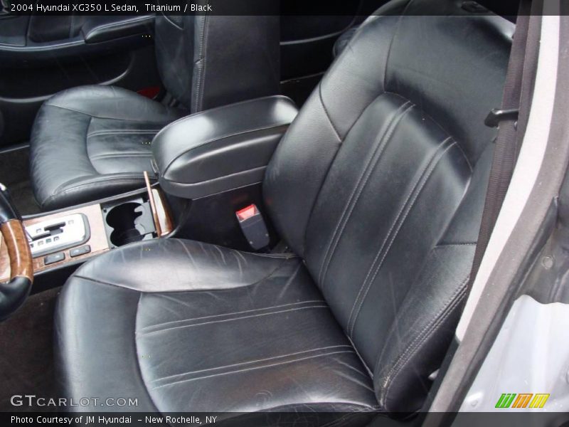 Titanium / Black 2004 Hyundai XG350 L Sedan