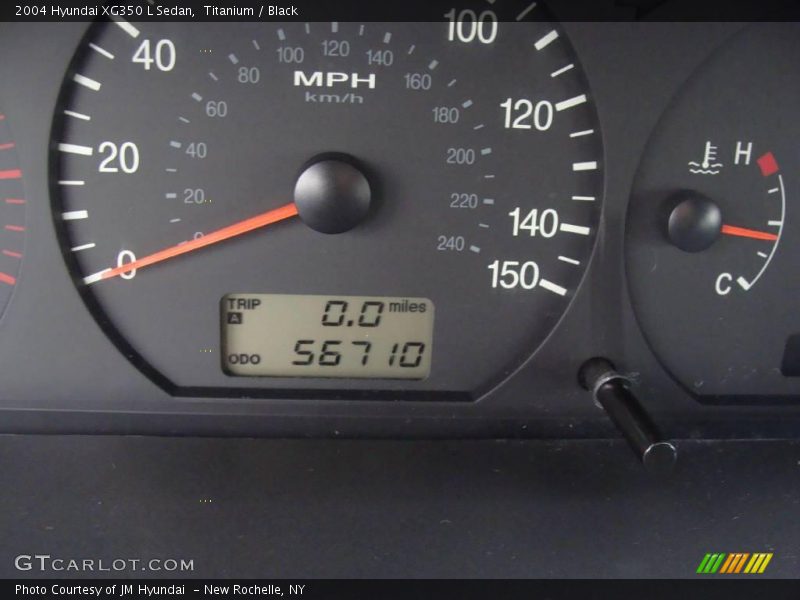 Titanium / Black 2004 Hyundai XG350 L Sedan