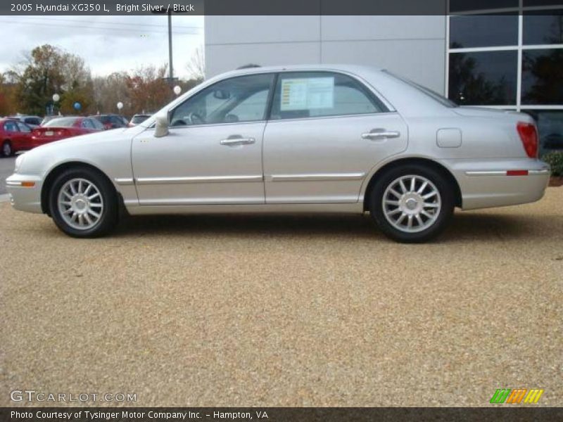 Bright Silver / Black 2005 Hyundai XG350 L