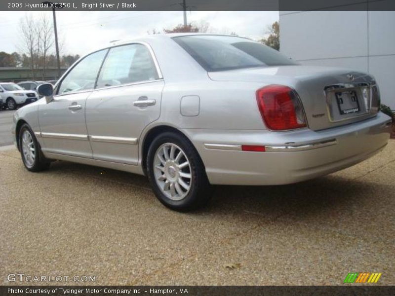 Bright Silver / Black 2005 Hyundai XG350 L