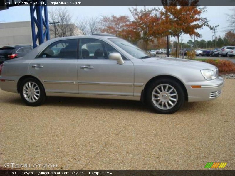 Bright Silver / Black 2005 Hyundai XG350 L