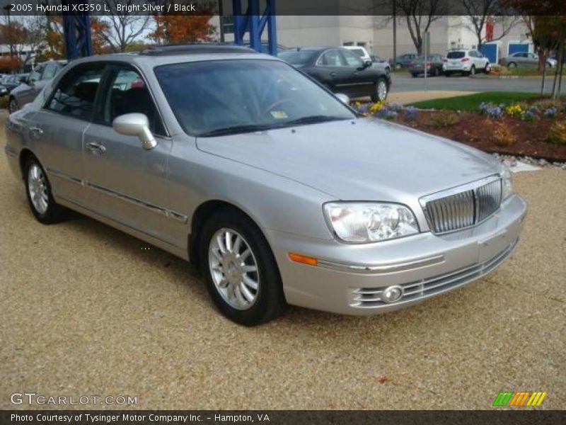 Bright Silver / Black 2005 Hyundai XG350 L
