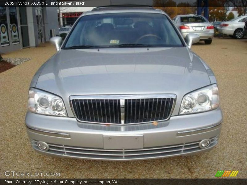 Bright Silver / Black 2005 Hyundai XG350 L