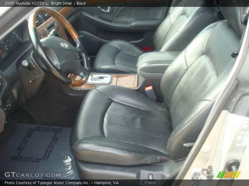 Bright Silver / Black 2005 Hyundai XG350 L
