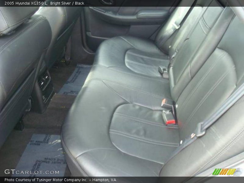 Bright Silver / Black 2005 Hyundai XG350 L