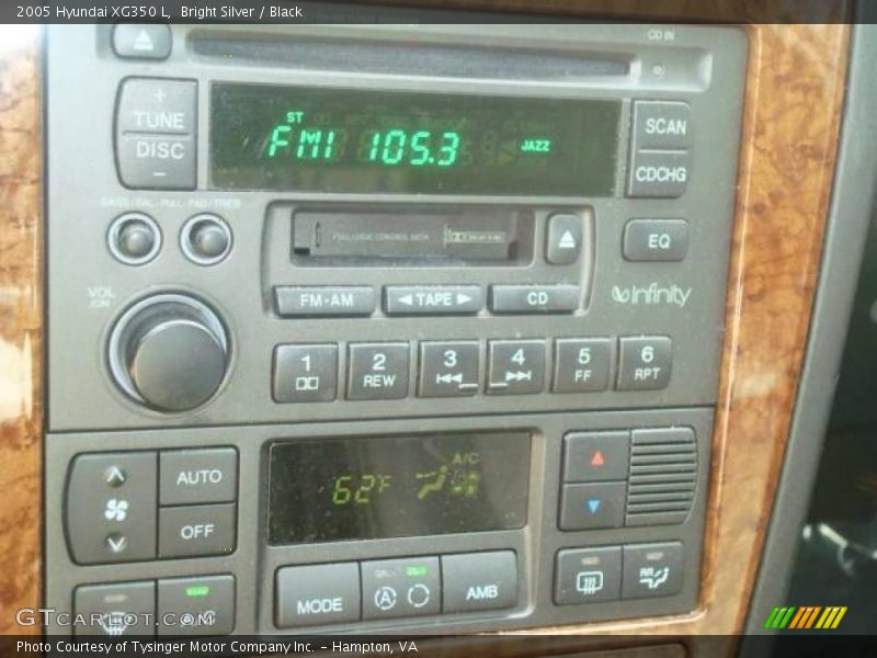 Bright Silver / Black 2005 Hyundai XG350 L