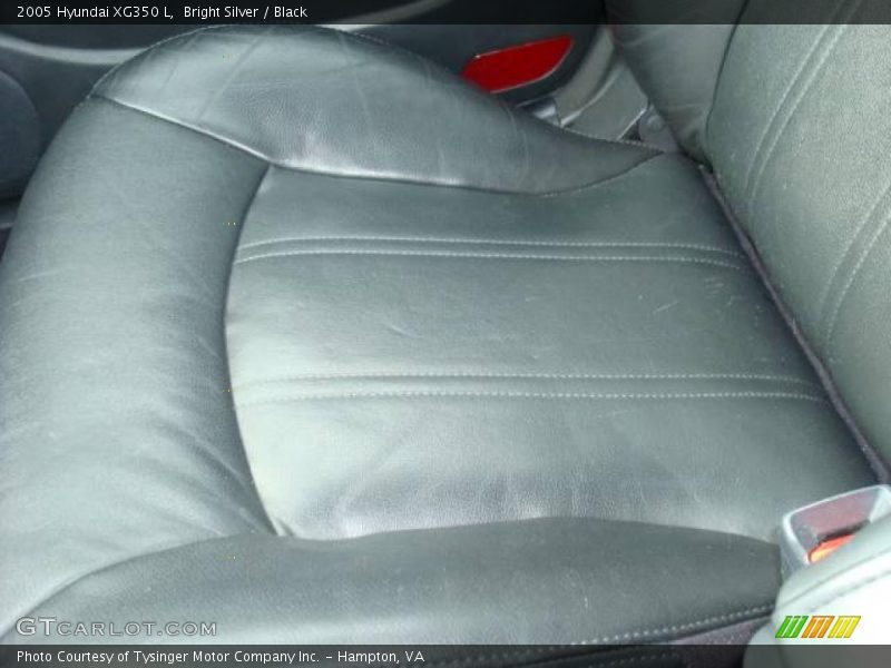 Bright Silver / Black 2005 Hyundai XG350 L