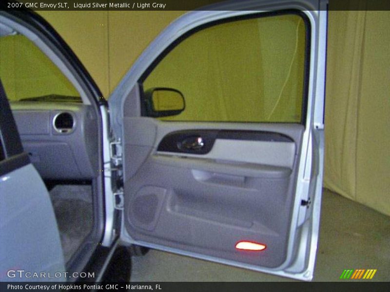 Liquid Silver Metallic / Light Gray 2007 GMC Envoy SLT