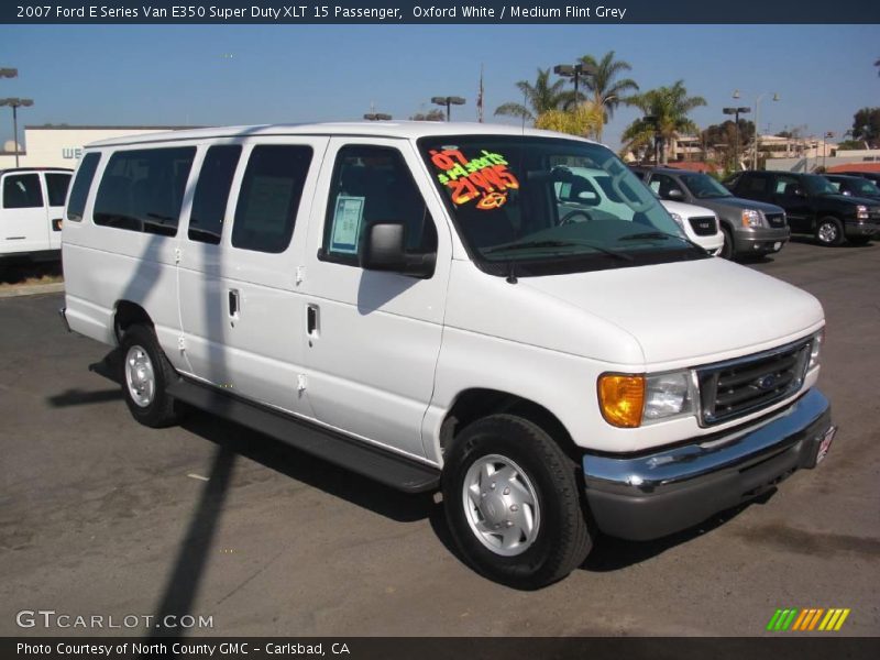 Oxford White / Medium Flint Grey 2007 Ford E Series Van E350 Super Duty XLT 15 Passenger
