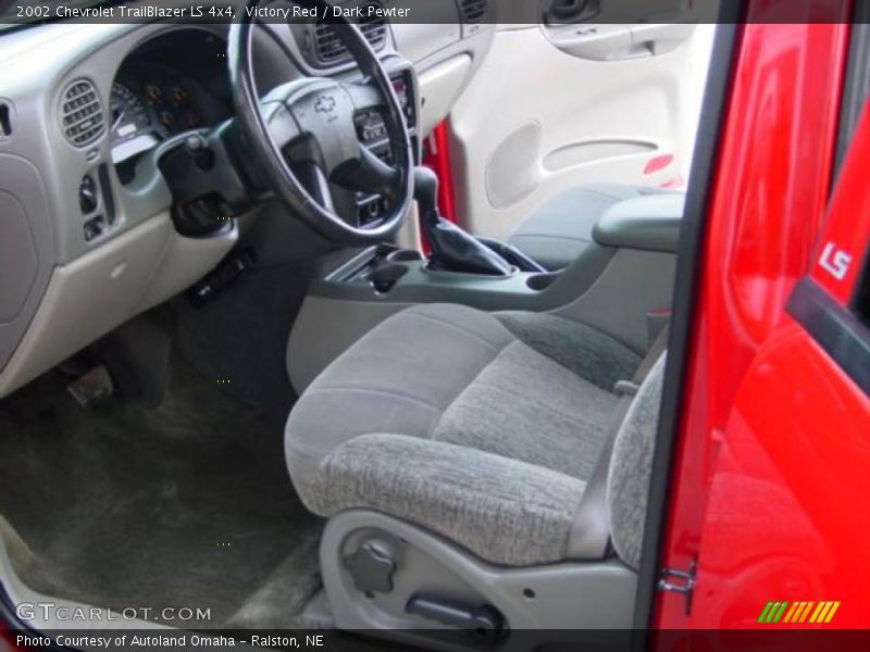 Victory Red / Dark Pewter 2002 Chevrolet TrailBlazer LS 4x4